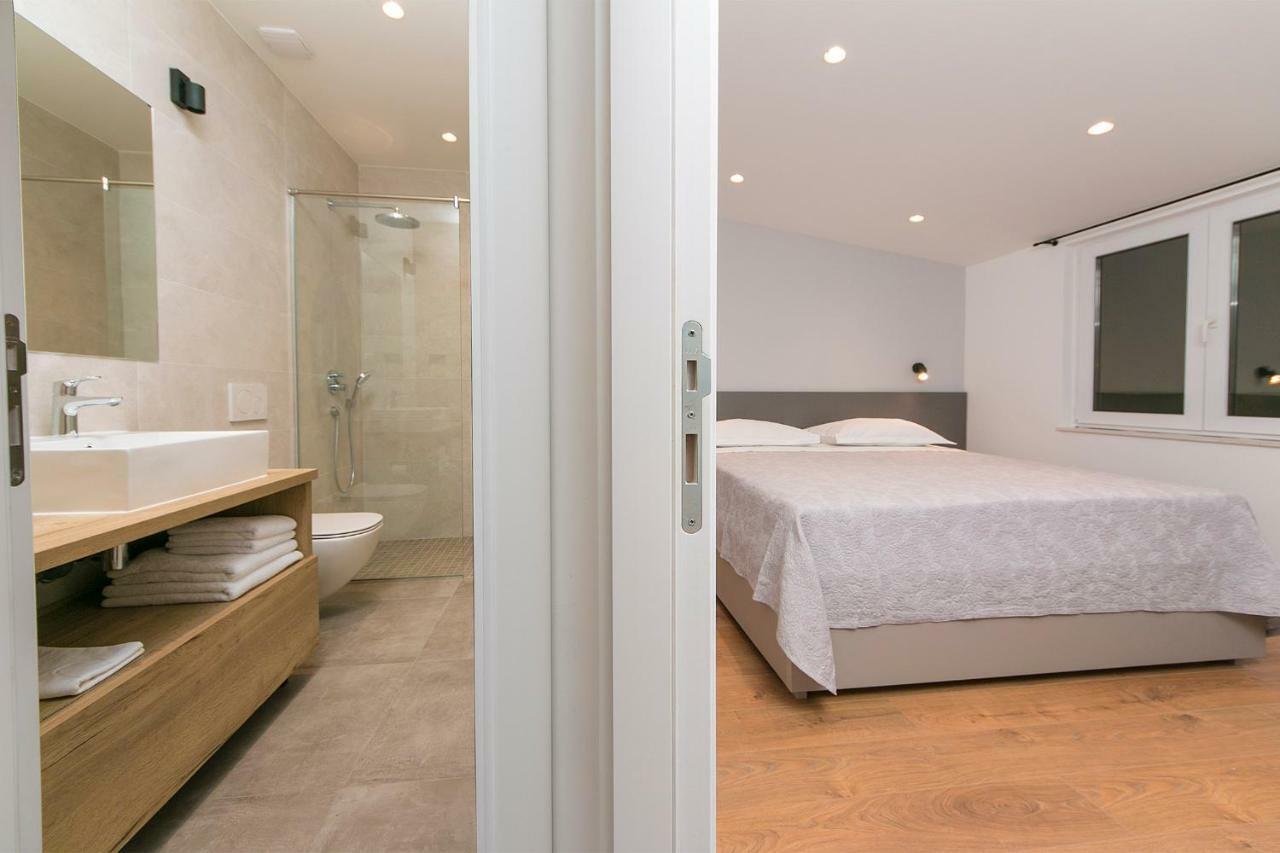 Apartments Jurić Brela Zewnętrze zdjęcie