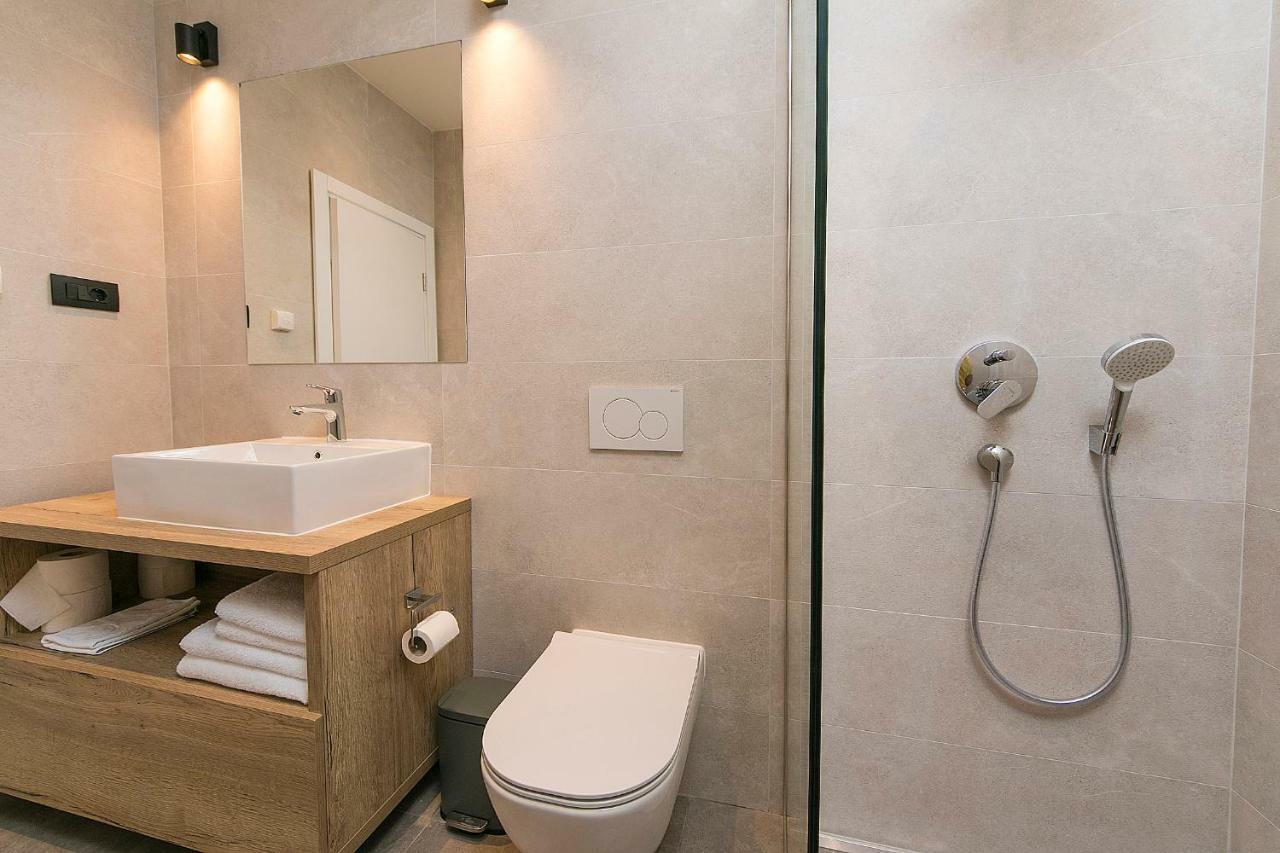 Apartments Jurić Brela Zewnętrze zdjęcie